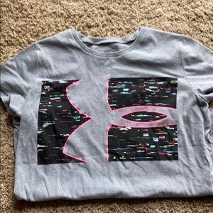 Girls Under Armour short Sleeve tee
